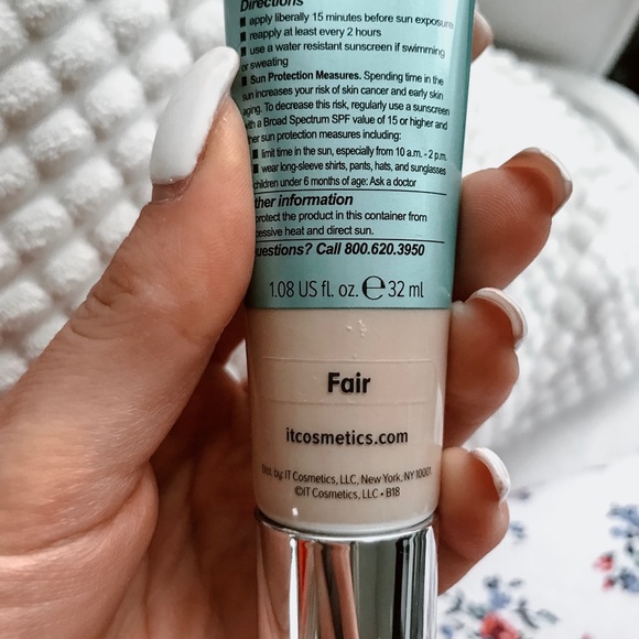 IT COSMETICS YOUR SKIN BUT BETTER CC CREAM - Picture 2 of 2